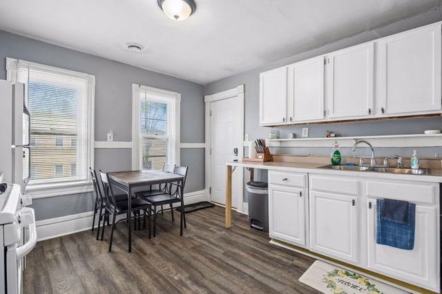 677 Sherburne Avenue, Saint Paul, MN 55104