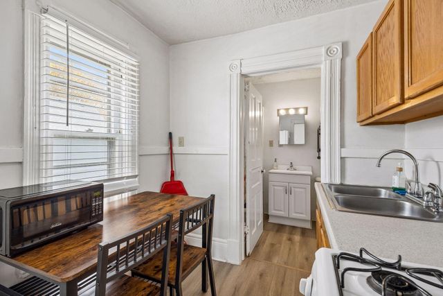 677 Sherburne Avenue, Saint Paul, MN 55104