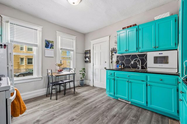 677 Sherburne Avenue, Saint Paul, MN 55104