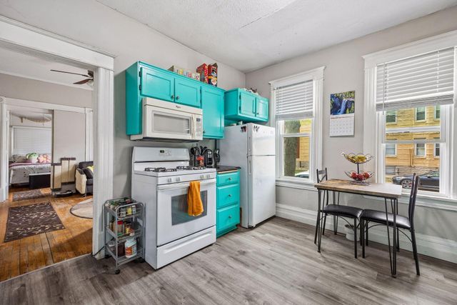 677 Sherburne Avenue, Saint Paul, MN 55104