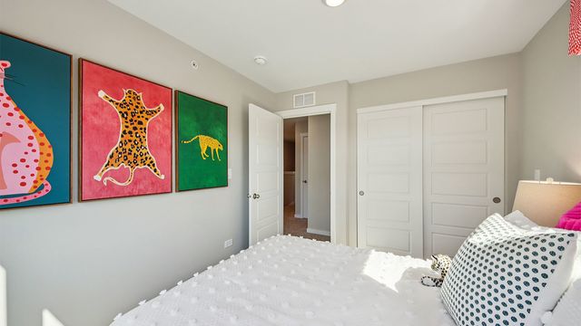 2222 Lakeshore Drive, Schaumburg, IL 60173