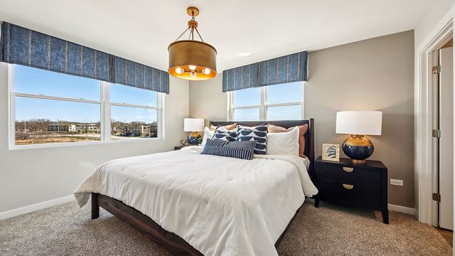 2222 Lakeshore Drive, Schaumburg, IL 60173