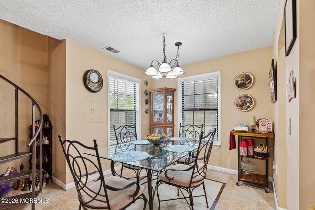204 Daffodil Drive, Jackson, NJ 08527
