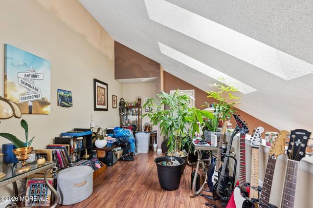 204 Daffodil Drive, Jackson, NJ 08527