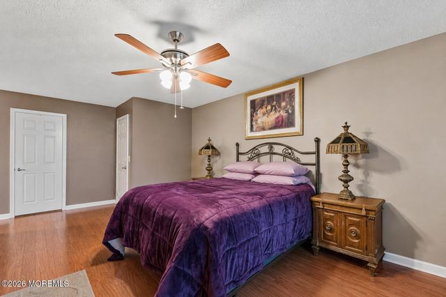 204 Daffodil Drive, Jackson, NJ 08527