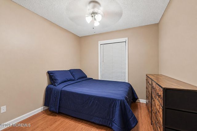204 Daffodil Drive, Jackson, NJ 08527
