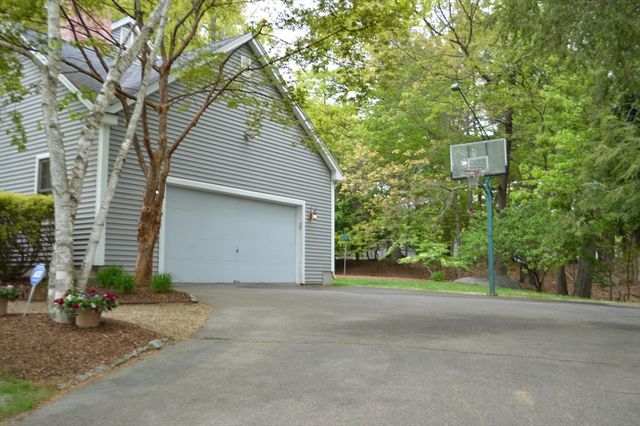 25 Old Wood Road, North Attleboro, MA 02760
