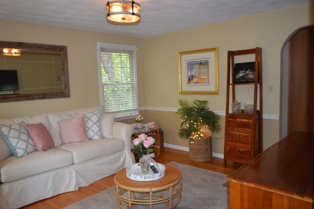 25 Old Wood Road, North Attleboro, MA 02760