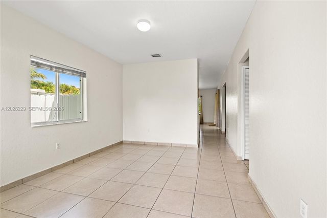 716 SE 12th Ter, Homestead, FL 33033
