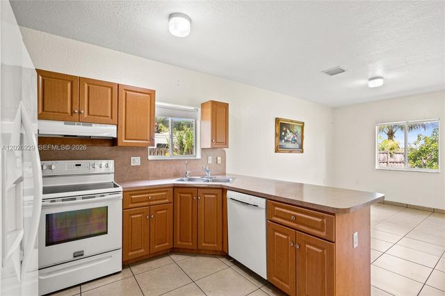 716 SE 12th Ter, Homestead, FL 33033