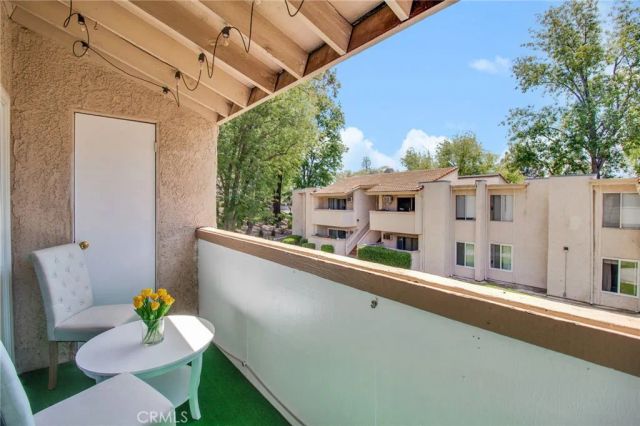 28947 Thousand Oaks Boulevard 238, Agoura Hills, CA 91301