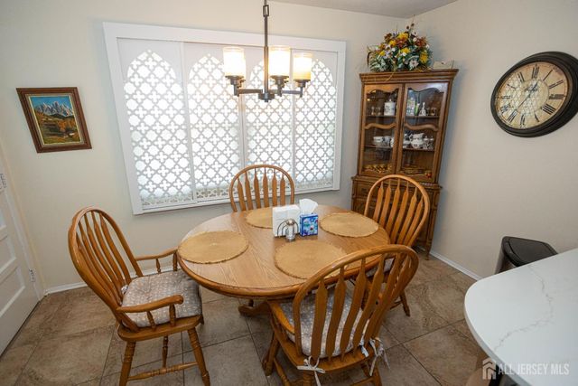 2 Wisz Place, Sayreville, NJ 08872