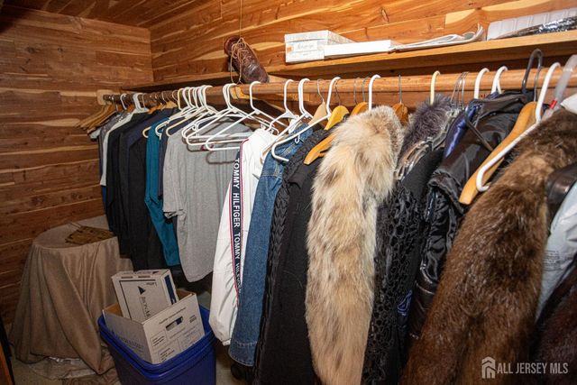 2 Wisz Place, Sayreville, NJ 08872