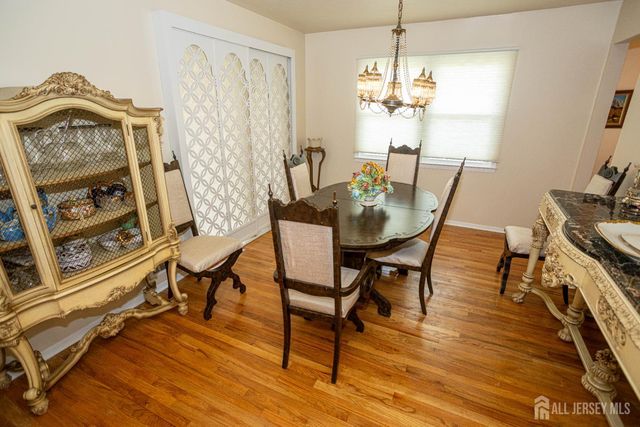 2 Wisz Place, Sayreville, NJ 08872