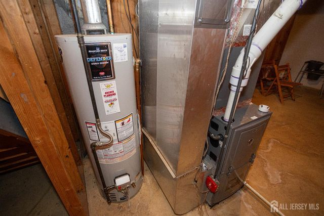 2 Wisz Place, Sayreville, NJ 08872