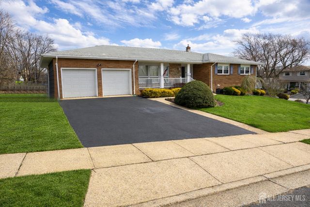 2 Wisz Place, Sayreville, NJ 08872