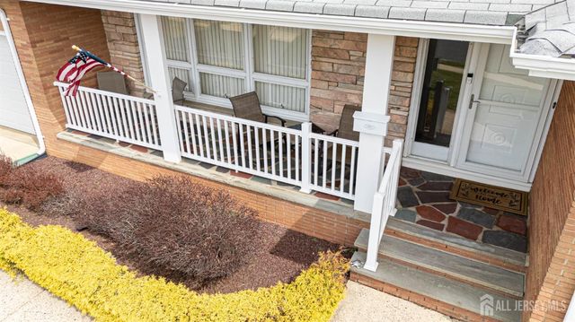 2 Wisz Place, Sayreville, NJ 08872