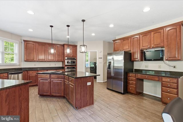 5829 LOCKMERE PL, Waldorf, MD 20601