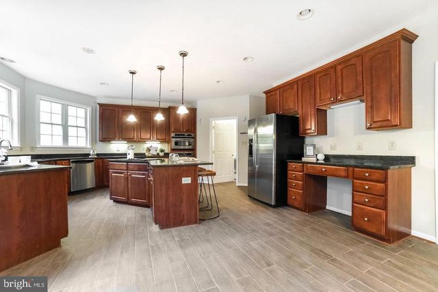 5829 LOCKMERE PL, Waldorf, MD 20601