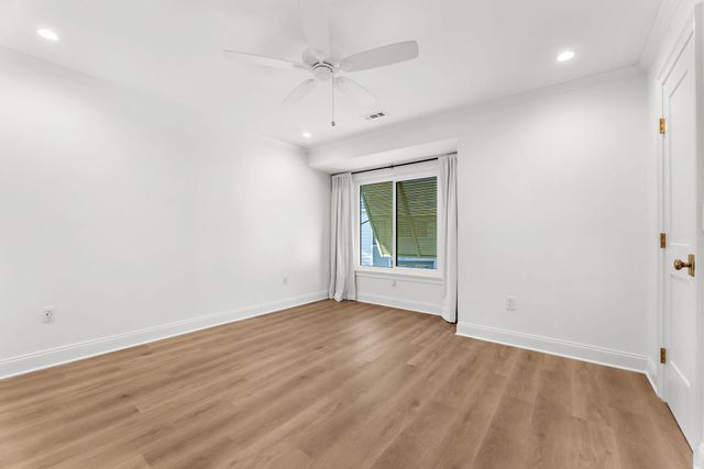 1481 Center St 703, Mount Pleasant, SC 29464