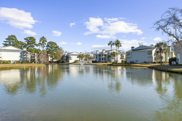 1481 Center St 703, Mount Pleasant, SC 29464