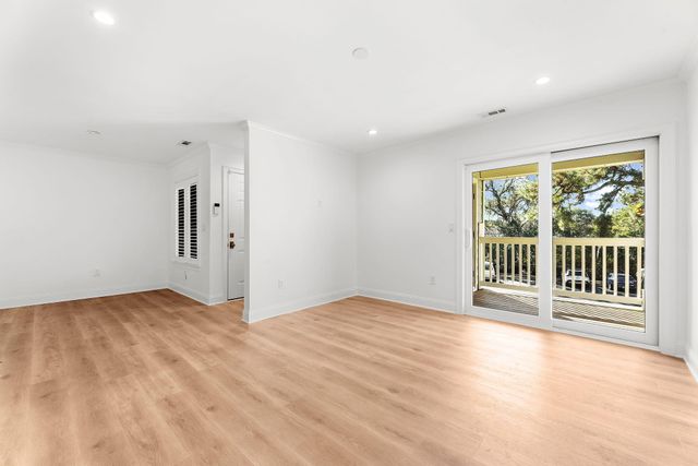 1481 Center St 703, Mount Pleasant, SC 29464