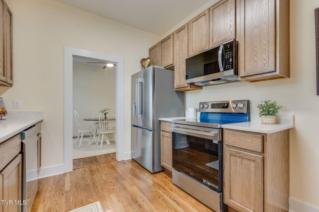 212 West H Street, Elizabethton, TN 37643