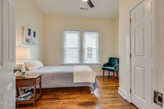 212 West H Street, Elizabethton, TN 37643