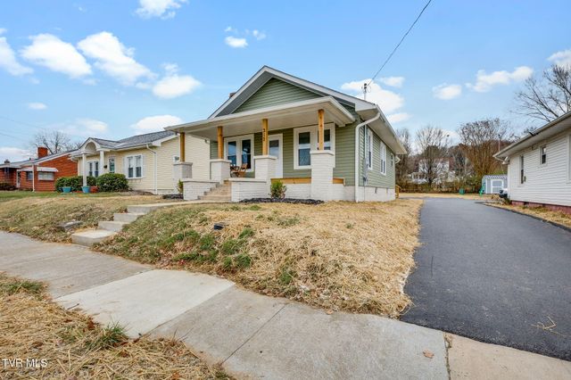 212 West H Street, Elizabethton, TN 37643