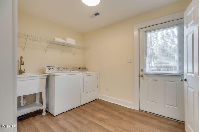 212 West H Street, Elizabethton, TN 37643