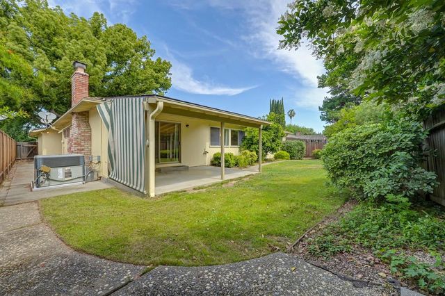 950 Trestle Glen Way, Sacramento, CA 95831
