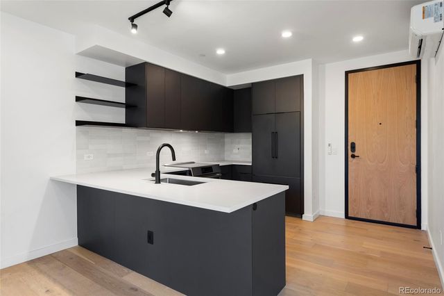 1601 Park Avenue 302, Denver, CO 80218