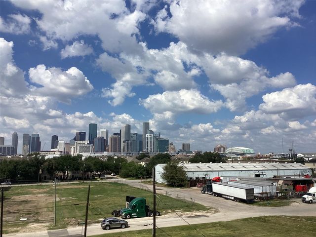 3114 Clay Street, Houston, TX 77003