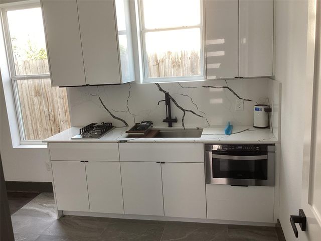 3114 Clay Street, Houston, TX 77003