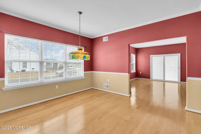 2 Chambord Court, Manchester, NJ 08759