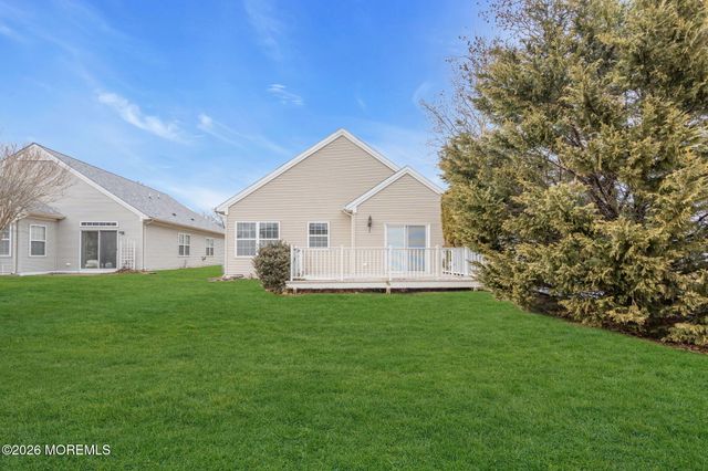 2 Chambord Court, Manchester, NJ 08759