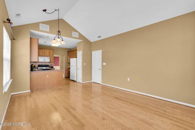 2 Chambord Court, Manchester, NJ 08759