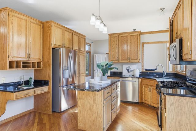 3880 Minnesota Lane N, Plymouth, MN 55446