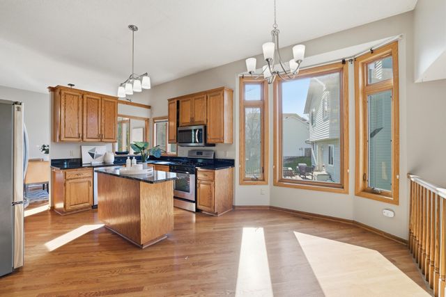 3880 Minnesota Lane N, Plymouth, MN 55446