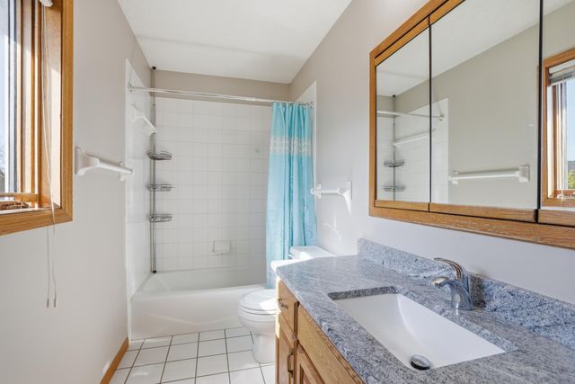 3880 Minnesota Lane N, Plymouth, MN 55446