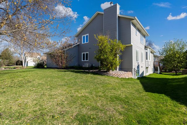 3880 Minnesota Lane N, Plymouth, MN 55446