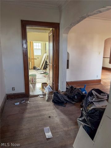 2233 Glenwood Avenue, Youngstown, OH 44511