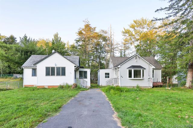 24 Edgewood Place, South Fallsburg, NY 12779