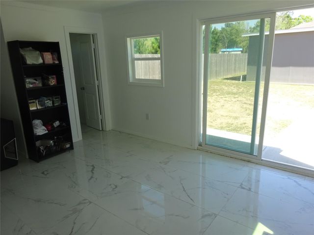 1183 Road 5263, Cleveland, TX 77327