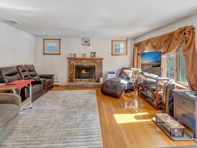 16 Saint Mary Street, Malden, MA 02148