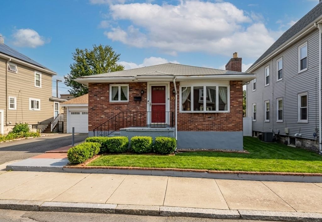 16 Saint Mary Street, Malden, MA 02148