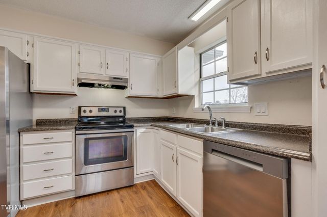 100 Springview Drive, Johnson City, TN 37615