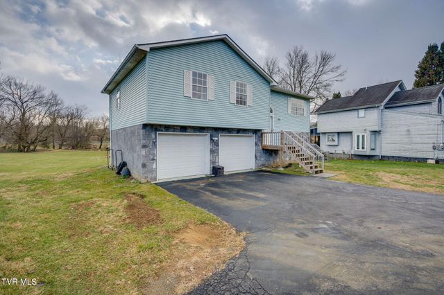 100 Springview Drive, Johnson City, TN 37615