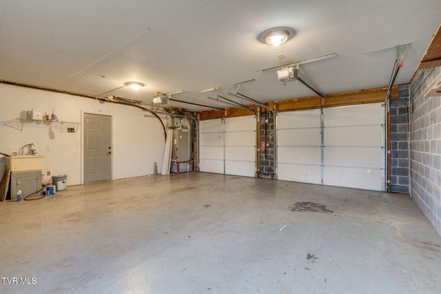 100 Springview Drive, Johnson City, TN 37615