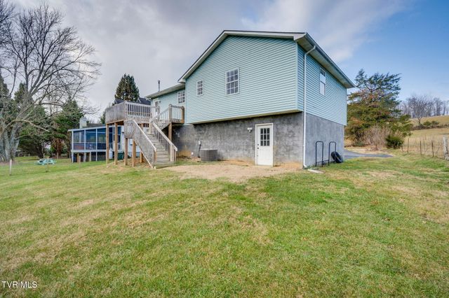 100 Springview Drive, Johnson City, TN 37615